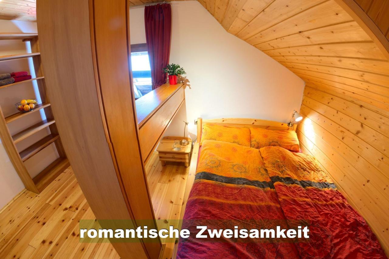 Wohlfuehl-Ferienwohnung 80 Qm, 8 Personen, Aussicht & Heimkino Todtnau Exteriér fotografie